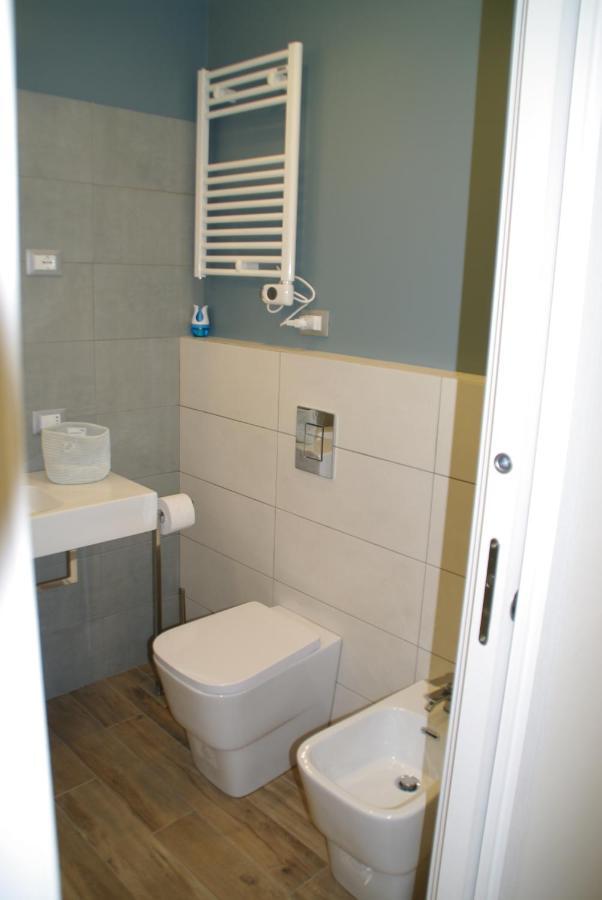 מלון לה ספציה Travel House מראה חיצוני תמונה